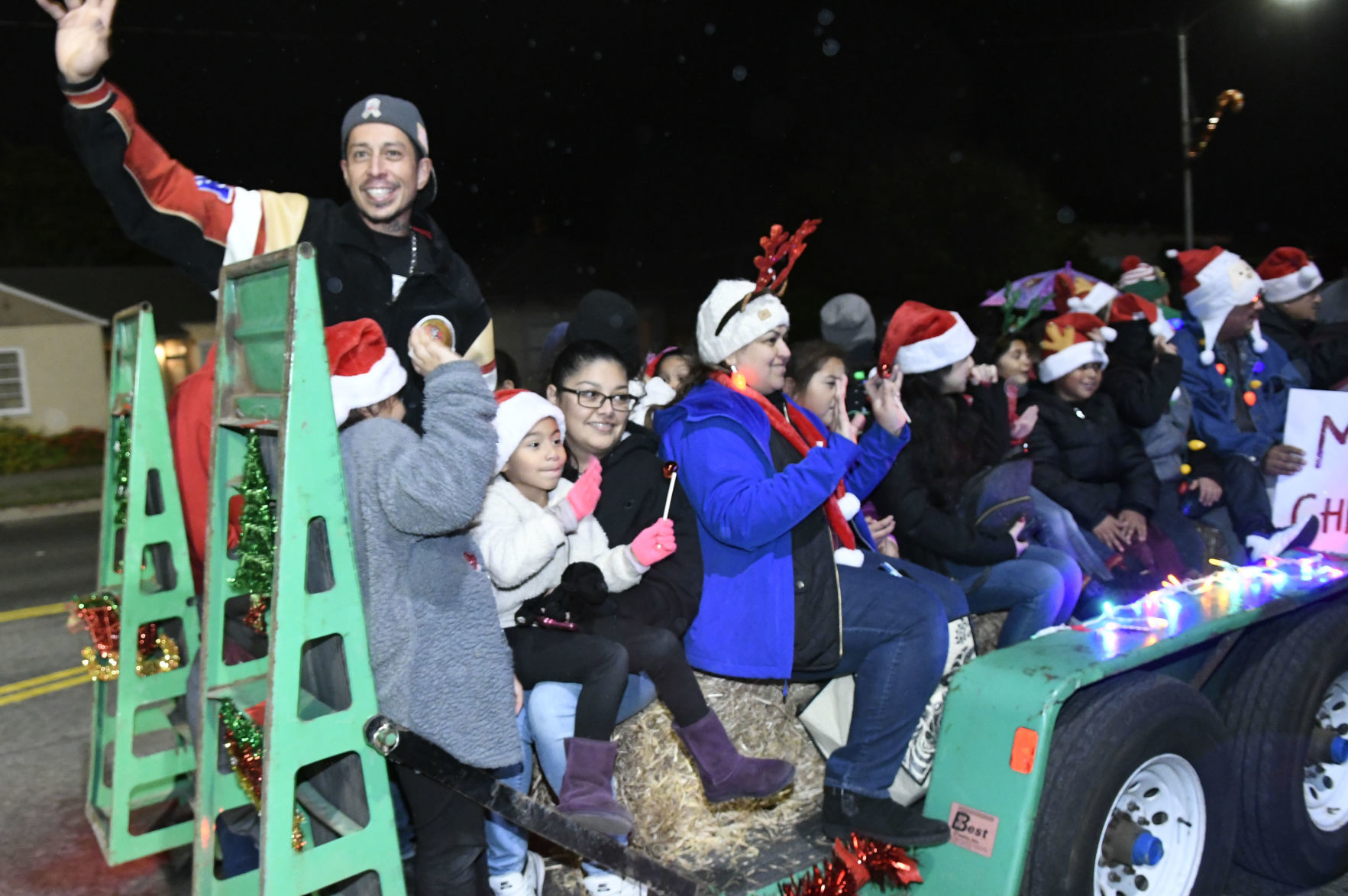 120619 Lompoc Christmas Parade 20.jpg